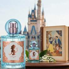 MINISO Snow White Eau De Toilette 1.69oz/50ml Floral And Fruity Scent Glass Bottle With Embossed Design Long-Lasting Fragrance Exudes A Dreamy And Charming Appeal Perfect Gift For Halloween, Thanksgiving, Christmas (Premium Fairytale Style Gift Box) - Nụ hôn tuyết - Xem 3
