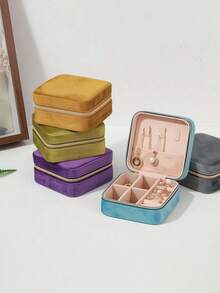 1个天鹅绒首饰盒，方形拉链首饰收纳盒，便携式旅行首饰盒，优雅首饰整理盒，可存放戒指、耳环、项链、口红和其他迷你化妆工具，天鹅绒外层，方便旅行和居家首饰收纳，也是开学季的必备品。 - 彩色 - 查看 3