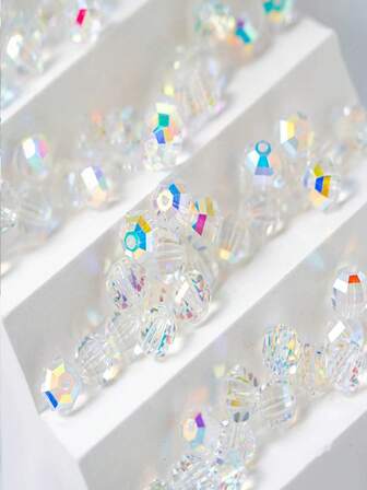 100 cuentas sueltas de cristal exquisitamente diseñadas al azar con agujeros - perfectas para hacer joyas hechas a mano, pasadores de pelo con cuentas, collares y pulseras - cuentas de alta calidad, brillantes y duraderas adecuadas para proyectos creativos