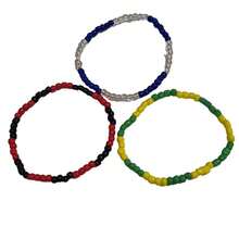 Pulseras Ildé de Eleguá, Yemayá y Orula, colores tradicionales que representan apertura de caminos, armonía y sabiduría. - Multicolor - Ver 2