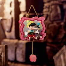 Miniso Caja ciega de la serie de cordones retro de Pinocho de Disney - Diseño de estilo retro clásico, desbloqueo aleatorio de varios cordones de Pinocho (1 pieza enviada al azar) - Multicolor - Ver 6