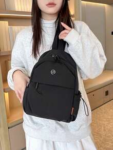 四季胸包 - 女士多功能背包，轻便斜挎包，多隔层设计，耐用拉链，适合户外徒步、露营、旅行、通勤、购物等场合。