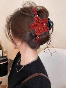 1个仿真玫瑰花发夹，适合日常佩戴，也可作为情人节礼物送给朋友。这款发夹可作发卡、发夹、发夹、发饰、发夹、发卡、发饰夹等，是秋冬季女士度假、夏季海滩度假的必备单品。 - 彩色 - 查看 2