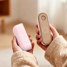 2 pezzi Scaldamani portatili ricaricabili da 3000mAh*2 per uomo e donna, durevoli, riscaldatori per attività all'aperto come campeggio, sci e caccia, accessori invernali essenziali, ideali per Natale, San Valentino, animali domestici, carnevale, decorazioni per feste, primavera/estate, regali per damigelle, camera da letto, spiaggia, viaggio, Festa della Donna, articoli da viaggio, bomboniere per matrimoni, stile Y2K, accessori per auto da donna, decorazioni per la cucina - Multicolore - Visualizzare 2