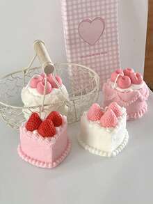 1pc Realistic Piped Cream Strawberry Cake Scented Candle (8cm/3.14in), Creative Shaped Candle, Handmade Soy Wax, Smokeless Candle, DIY Candle, Pure White Heart-Shaped Candle - Multicolor - View 3