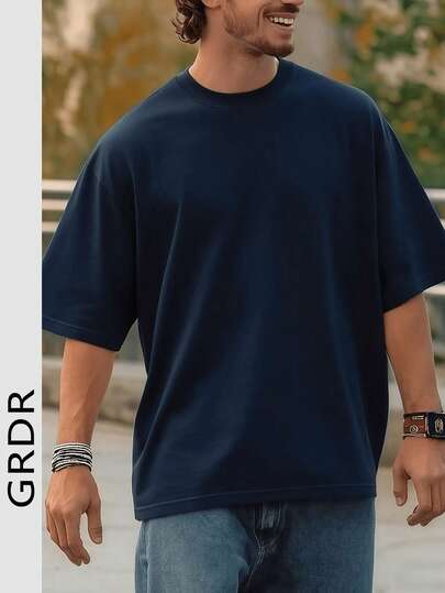 男士时尚宽松短袖T恤 | 精致设计 | 夏季必备 | 轻松搭配 | 展现你的风格