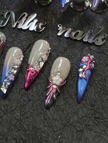 Bộ 10 móng giả cao gót mỏng kiểu Hàn Quốc, mạ vàng 3D, mắt mèo màu tím & xanh dương, phong cách Y2K, phủ kín toàn bộ móng, thể hiện tình yêu của bạn. Kiểu dáng châu Âu, cá tính, mắt mèo xanh dương, kiểu Pháp màu tím với họa tiết bi thép đính đá, phong cách công chúa Bohemian, trang trí lễ hội âm nhạc, kiểu Bắc Âu, phủ kín toàn bộ móng, phù hợp cho cả nam và nữ. Đi kèm 1 dũa móng mini và 1 miếng dán hai mặt. - Màu tím - Xem 5