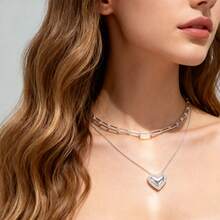 Set Of 2 Luxury Women's Necklaces With A Sparkling Heart-Shaped Pendant Set With Cubic Zirconia. - 銀色 - 查看 1