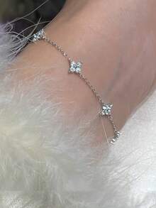 1件女士银色多层流苏手链，春夏三叶草锆石铜镶嵌手链礼品（无礼盒）（三叶草数量随机） - 銀色 - 查看 4