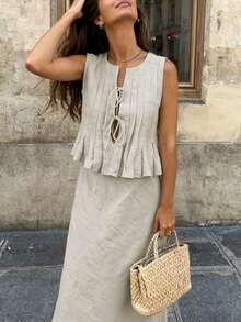 两件套女士休闲无袖圆领褶皱系带露脐上衣和低腰美人鱼长裙套装，包括裙子、配套吊带背心、飘逸雪纺裙、性感吊带沙滩装、可爱蝴蝶结装饰外套，适合春、夏、秋季穿着。