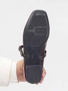 宽楦搭扣时尚方头低跟女式大码平底鞋，舒适柔软的咖啡棕色玛丽珍平底鞋，优雅百搭，适合日常、通勤、秋季办公穿着，芭蕾平底鞋