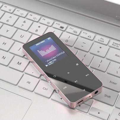 1个便携式MP3/4播放器，4GB存储空间，1.8英寸屏幕