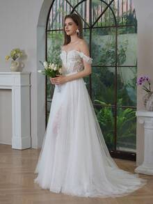 YOUKEFEIER 2025 New Elegant Sexy Off Shoulder Slit Lace Embroidered Beaded Long Wedding Dress With Adjustable Back Tie - Beige - View 5