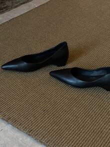 Vintage Brown Pointed Toe Flat Shoes For Women, New French Color-Blocking Low Vamp Platform Shoes, All-Season - Black - View 9