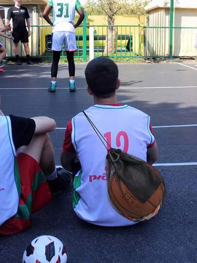 Portable Basketball Mesh Bag, Multi-Purpose Drawstring Mesh Bag For Sports, Foldable Basketball Net Bag, High Quality Drawstring Mesh Sports Ball Bag For Basketball, Water Ball, Soccer, Volleyball.(Bag Only)