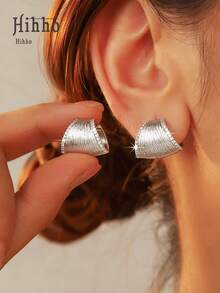 Hihho 一对复古纹理圈形耳环，镶嵌锆石，弧形条纹设计，简约时尚耳环 - 銀色 - 查看 8