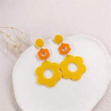 ONLYJUMP Vintage 60s 70s Flower Earrings - Colorful Floral Big Acrylic Daisy Dangle For Women - Lily Petals Hawaii Plant Statement Fashion Jewelry,LongDaisyYellow - 長雛菊黃 - 查看 6