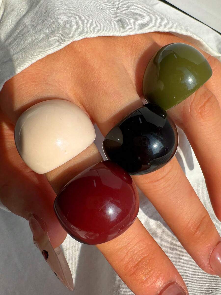 4pcs/Set Fashionable Unique Geometric Minimalist Resin Rings, Oversized Round Rings In Black, Red, Green, White For Women, Suitable For Daily Wear, Holidays And Parties - Multicolor - View 1