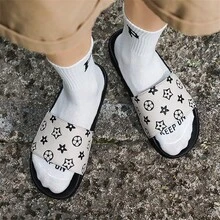 男士拖鞋，时尚印花拖鞋，柔软EVA平底防滑家居拖鞋，室内外皆宜，超级舒适防滑耐穿男士休闲拖鞋，适合日常穿着 - 米色 - 查看 9