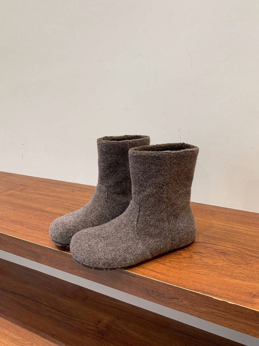 Women Ankle Boots & Booties - 卡其色 - 查看 1