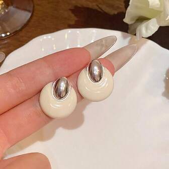 1 par de pendientes de botón geométricos redondos blancos de estilo francés minimalista, versátiles