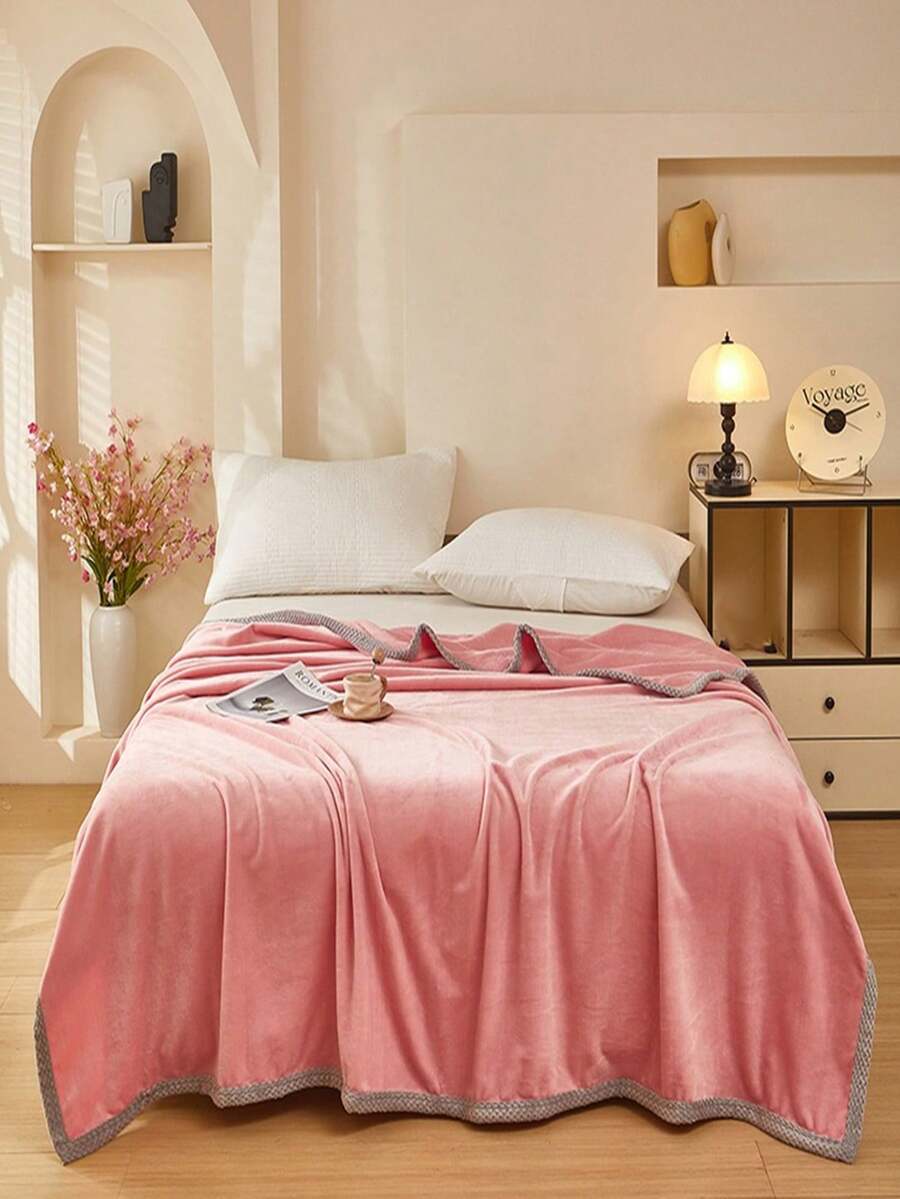 1 einfarbige Milchvelvet-Decke, weiche Polyesterdecke mit leichtem Luxusstil, modisch, einfach, bequem und weich, multifunktionale warme Überwurfdecke, geeignet für Schlafzimmer, Wohnzimmer, Sofa, Camping, Büro und Reisen, Raum- und Schlafzimmerdekoration, maschinenwaschbar, leicht zu pflegen, geeignet für alle Jahreszeiten - Lotuswurzelstärke - Übersicht 1