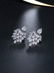 1 par de pendientes elegantes de mujer con diseño de hoja con tachuelas, accesorios de moda para uso diario, fiestas, vacaciones y bodas