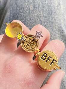 SpongeBob SquarePants 1枚海绵宝宝主题卡通BFF戒指。高品质镀金卡通戒指，饰有海绵宝宝的好朋友派大星，象征着永恒的友谊。适合约会、派对、日常佩戴，是完美的生日和节日礼物，也是圣诞节倒计时日历的理想填充物。 - 彩色 - 查看 4