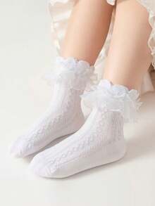 1 par flickor i enfärgade spetsstrumpor, danssockor, korta strumpor i prinsessstil för småbarn och stora barn