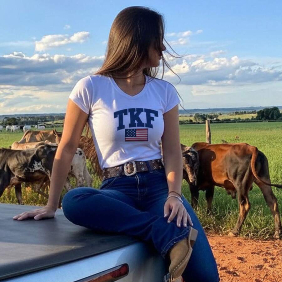 Women's Country T-Shirt TKF - American Flag & Stars Print - Slim Ribbed Knit - Cowgirl Fashion Style - trắng - Xem 1