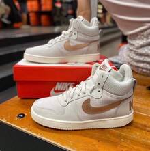 Nike COURT BOROUGH MID女子復古中幫運動休閒板鞋 - 淺灰色 - 查看 3