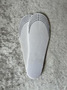 3双柔软按摩鞋垫，鞋底缓冲，减震，可裁剪至任意尺寸