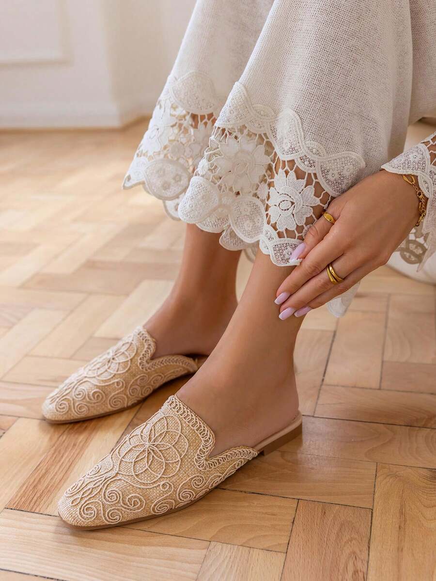Mules Plates Brodées Motif Floral Et Spirale - Beige-2260 - View 1
