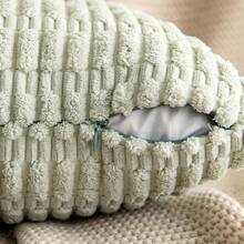 MIULEE Pack Of 2 Corduroy Decorative Throw Pillow Covers 18x18 Inch Soft Boho Striped Pillow Covers Modern Farmhouse Home Decor For Summer Sofa Living Room Couch Bed Light Green,2218inchx18inchPackof2 - 22英寸 x 18英寸 x 2英寸,2個裝 - 查看 3