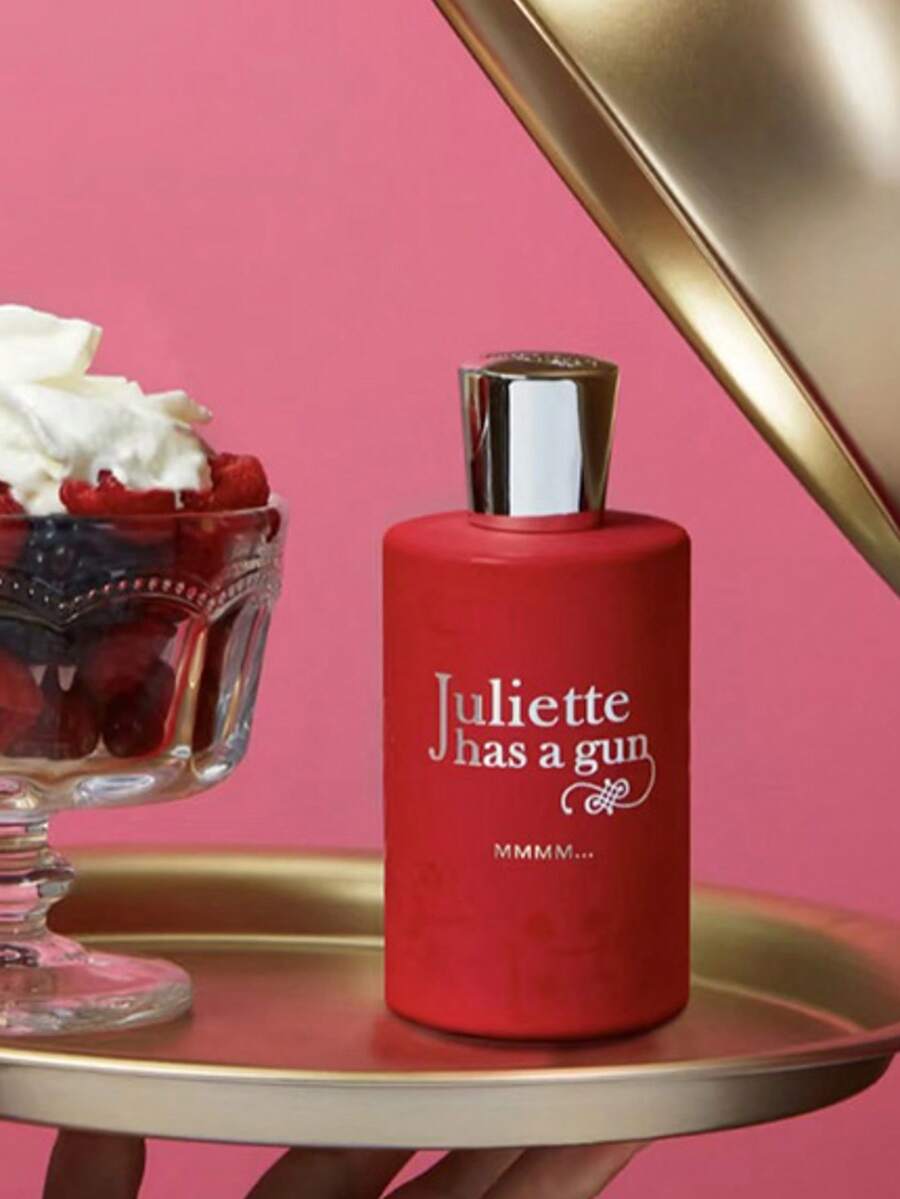 JULIETTE HAS A GUN - MMMM - Eau De Toilette Spray For Women, 0.17 Oz., Floral Fruity Fragrance - Contains Jasmine, Iris, Vanilla, Long-Lasting Scent, Everyday Essential, Perfect Birthday Gift, Best Christmas Gift. - 水果&柑橘香調 - 查看 1