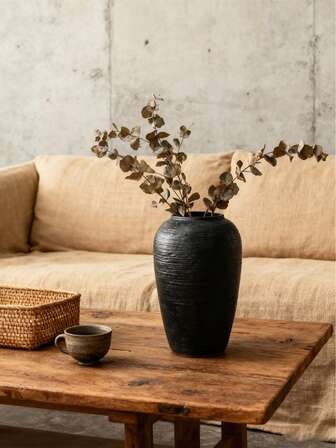 1pc Plastic Imitation Ceramic Vase - Home Office Decor Art Design, Unique Gift For Holiday Birthday Party, Dry Flower & Artificial Flower Decoration Vase, Jingdezhen Ceramic Craft, Suitable For Friends And Family, Vase, Center Piece Vase, Wedding Vase, Floral Arrangement, Minimalist Style, Classic Pattern, High-Quality Ceramic, Interior Decor Centerpiece