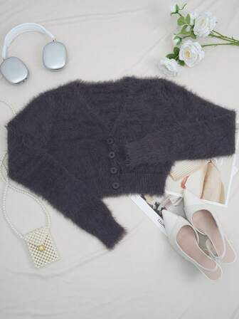 秋冬新款时尚休闲日常百搭潮流风毛绒短款扣子设计女针织毛衣开衫外套