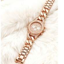 High-Quality Alloy Material, Colorful Electroplating, Luxury Diamond Dial, Alloy Dial, Quartz Movement. 3 Pieces Set: 1 Diamond-Encrusted Dial And 2 Interchangeable Straps. Occasion: This Watch Is Suitable For Business Events And Daily Gatherings. Gift: It Is The Best Gift For Friends, Wives, And Loved Ones. - Multicolor - View 6