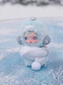 Pop Mart Skullpanda 冬季交响乐毛绒盲盒 - 可爱圣诞礼物收藏玩具（单盒装） - 彩色 - 查看 6