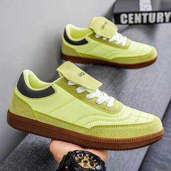 Nya herrplatåskor i kontrastfärg, retro-skateboardskor, klassiska mångsidiga sportskor, sportskor för tonåringar, klassisk läderovandel, halkfri och slitstark yttersula, modernt val för vår och höst