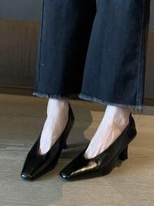 2025新款V领粗跟高跟鞋，方头复古奶奶鞋，春季女式女巫鞋 - 黑色 - 查看 5