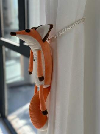 Gardinfästen i plysch, gardindekoration, heminredning, gardinfästen i vardagsrum, present till bästa vän, present till vänner, julklapp