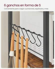 VASAGLE Estantería de Cocina, Soporte para Microondas y Panadería, Estantería de Almacenamiento con Cesta de alambre, 6 ganchos, para Especias, Ollas y Sartenes, Marrón Rústico y Negro - Marrón - Ver 9