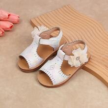 Spring/Summer Fashion Princess Flat Sandals, Soft Sole, Durable - Champagne - View 16
