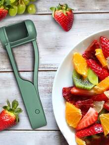 Dụng cụ cắt và tách quả nho 1/4 inch, bằng thép không gỉ, thích hợp cho các loại trái cây nhỏ như nho, cà chua, anh đào. Đây là dụng cụ nhà bếp lý tưởng để cắt trái cây nhanh chóng, làm salad, bánh ngọt và trang trí món ăn. Tay cầm thiết kế hình bán nguyệt tiện dụng. - Nhiều màu - Xem 4