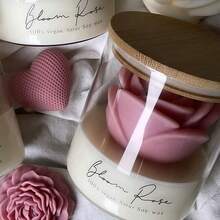 1-Piece Scented Candle (Rose Shape), Handmade Soy Candle/Scented Candle, Relieves Stress And Relaxes The Mind And Body, Suitable For Home Decor, Bedroom Decoration, Candle Gift, Holiday Gift, Birthday Gift, Women's Gift, Wedding Decoration.