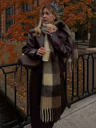 1pc Fashionable Multi-Color Striped Plaid Fleece Warm Scarf For Women, Bohemian Style Casual Windproof Couple Shawl, Comfortable Blanket Scarf, Suitable For Daily Wear, Autumn/Winter For Dress