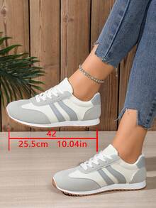 轻便透气休闲运动鞋，适合青少年，软底增高运动鞋，舒适的橡胶底运动鞋，适合春秋季穿着（注意：尺码偏小，建议选大一码） - 灰色 - 查看 9