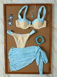 Conjunto de traje de baño con parte delantera anudada, estampado de cuadros amarillos y flores azules, un estilo refrescante para vacaciones