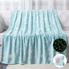1 Piece Flannel Blanket Featuring A Pink Heart Design, Designed To Glow In The Dark. Made From Premium Flannel Fabric, It Is Soft And Skin-Friendly, Making It Ideal For Teenagers. Providing Both Warmth And Comfort, It Is Perfect For Use On Sofas, In Bedrooms, Or For Travel, Serving As An Excellent Gift For Friends And Classmates. - Mint Green - View 9